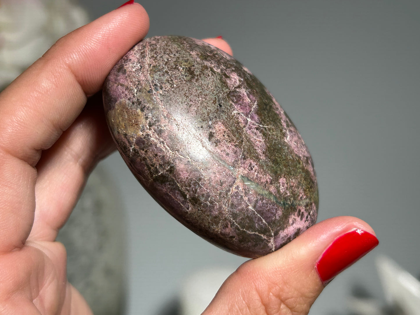 Ruby Palm Stone (2.3", 59mm)