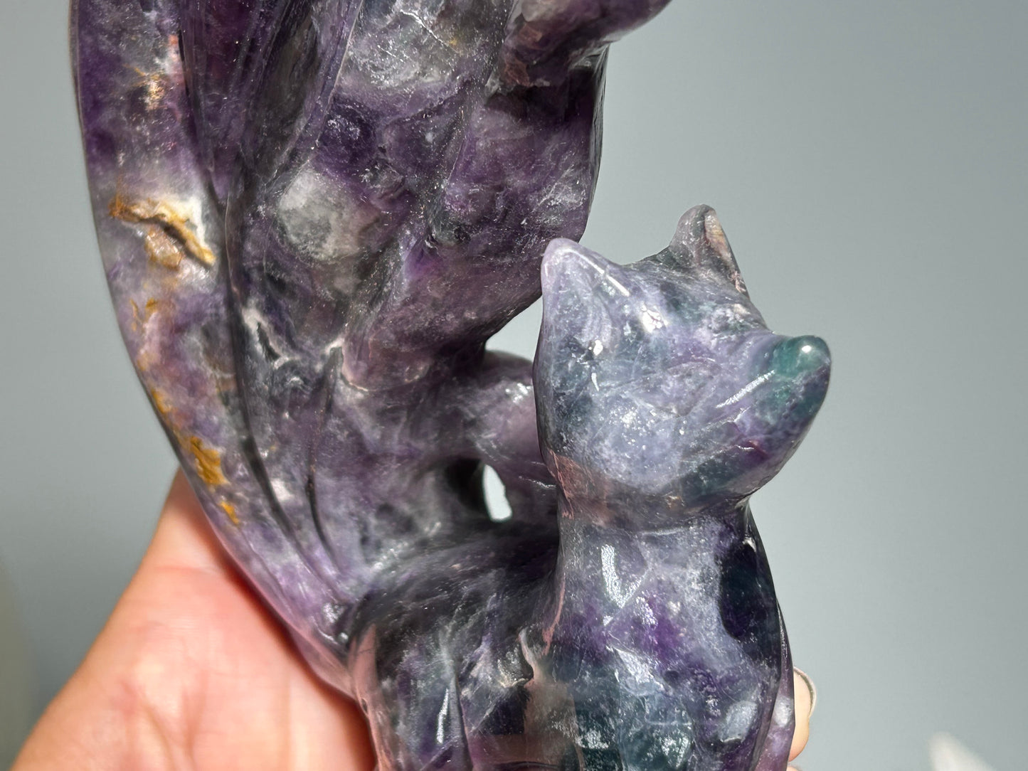 Fluorite Fox (6.6", 167mm)