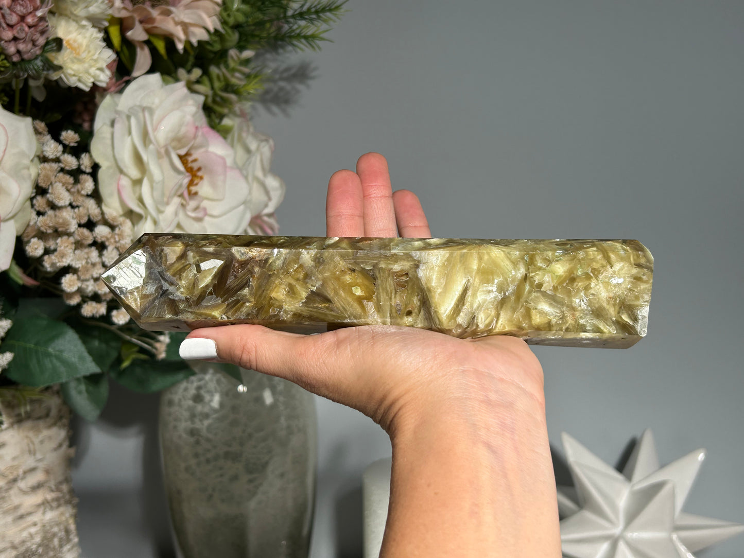 Golden Muscovite Mica Tower (8.5", 215mm)