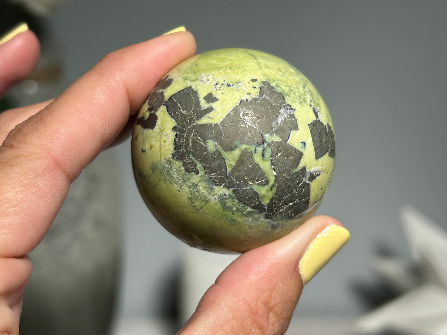 Serpentine Sphere (1.7", 44mm)