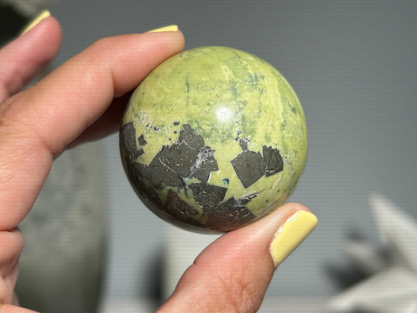 Serpentine Sphere (1.7", 44mm)