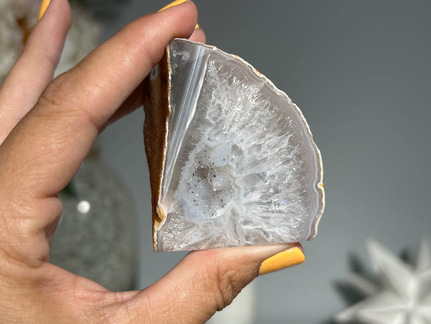 Agate Geode (2.3", 59mm)