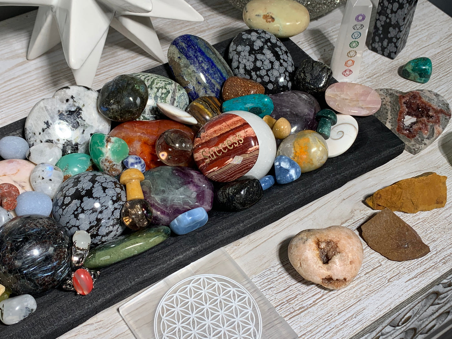 Crystal Mystery Box (Mini Scoop-Mega Box)