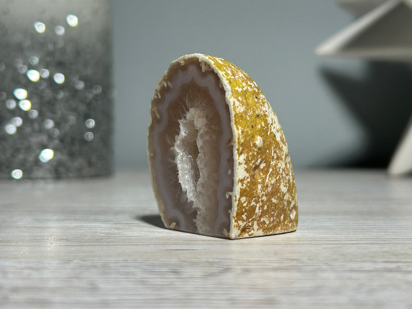 Agate Geode (1.6", 41mm)