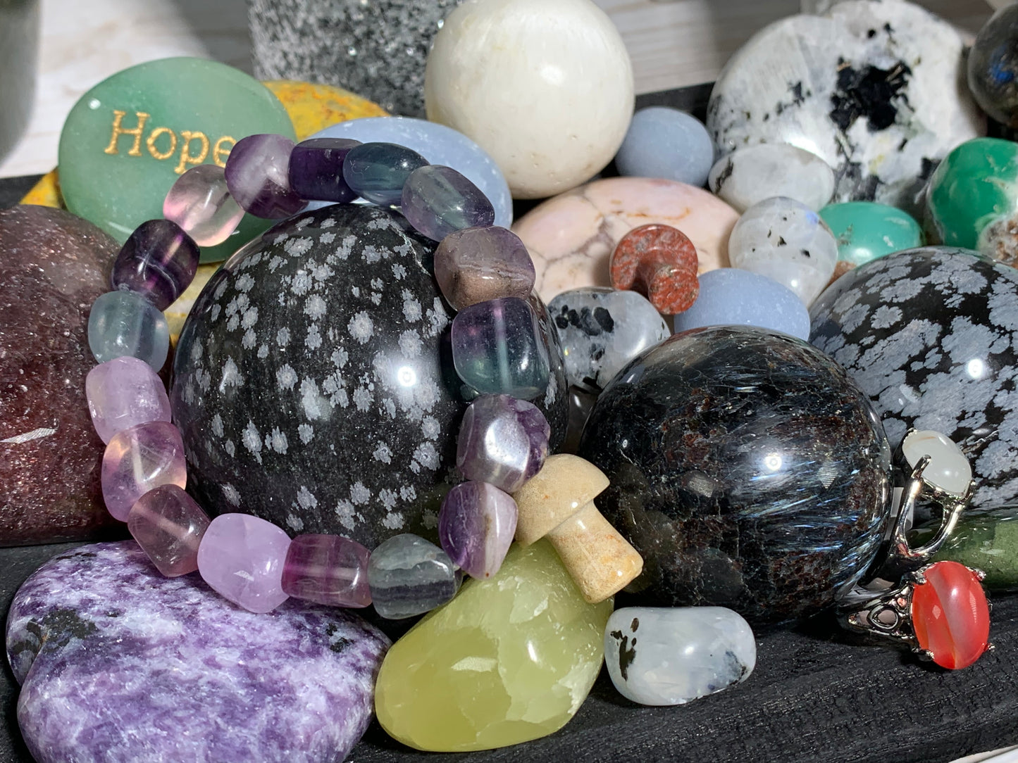 Crystal Mystery Box (Mini Scoop-Mega Box)