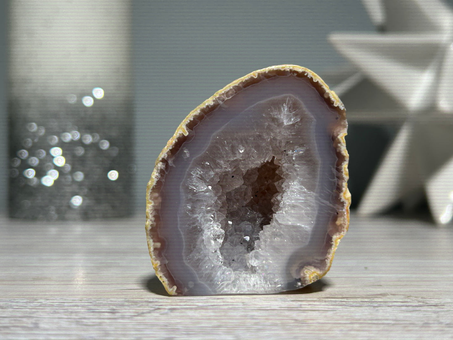 Agate Geode (2.1", 53mm)