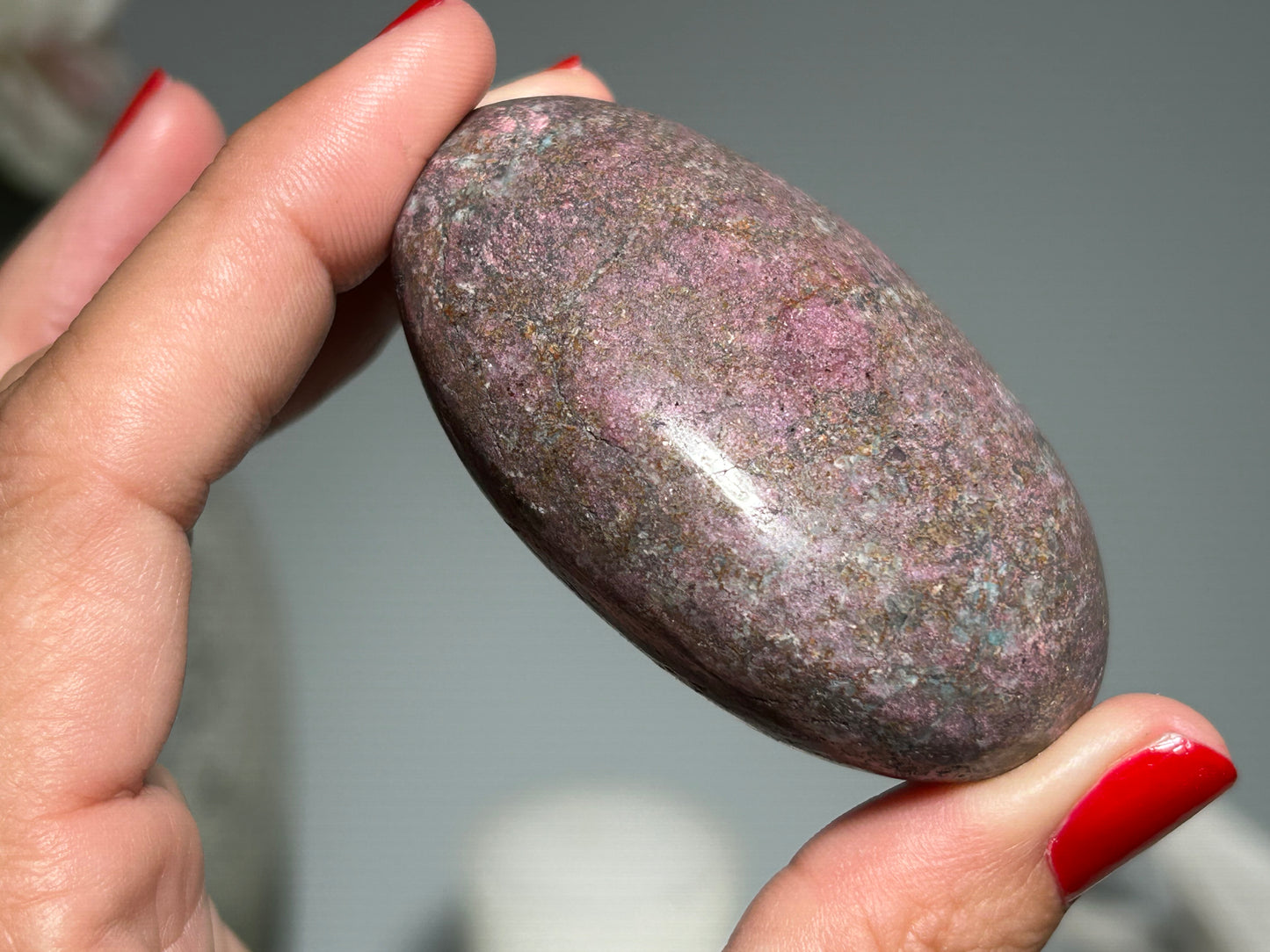 Ruby Palm Stone (2.5", 63mm)