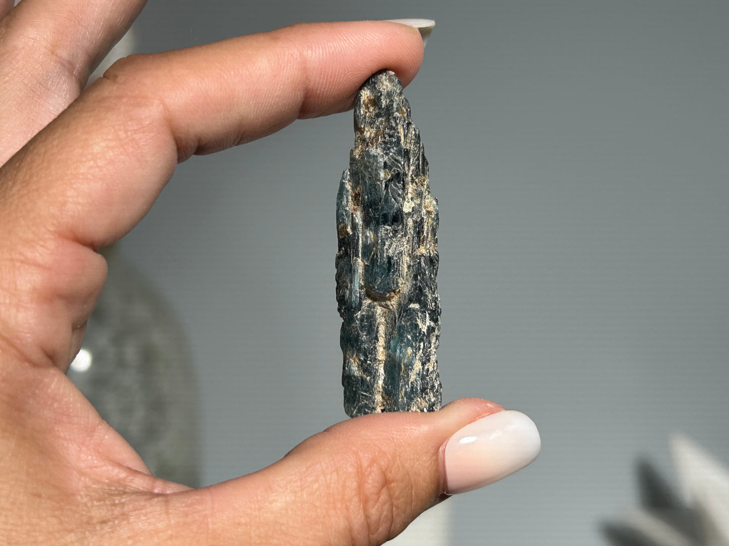 Blue Kyanite (2.1", 53mm)