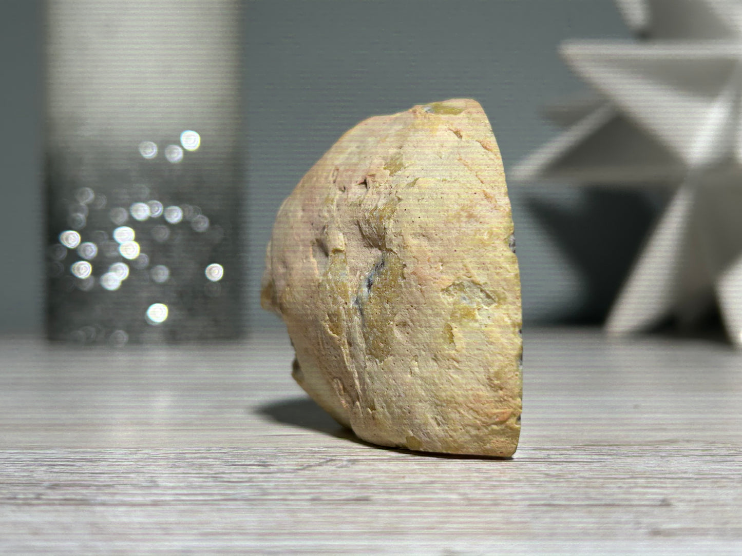 Agate Geode (2.1", 53mm)