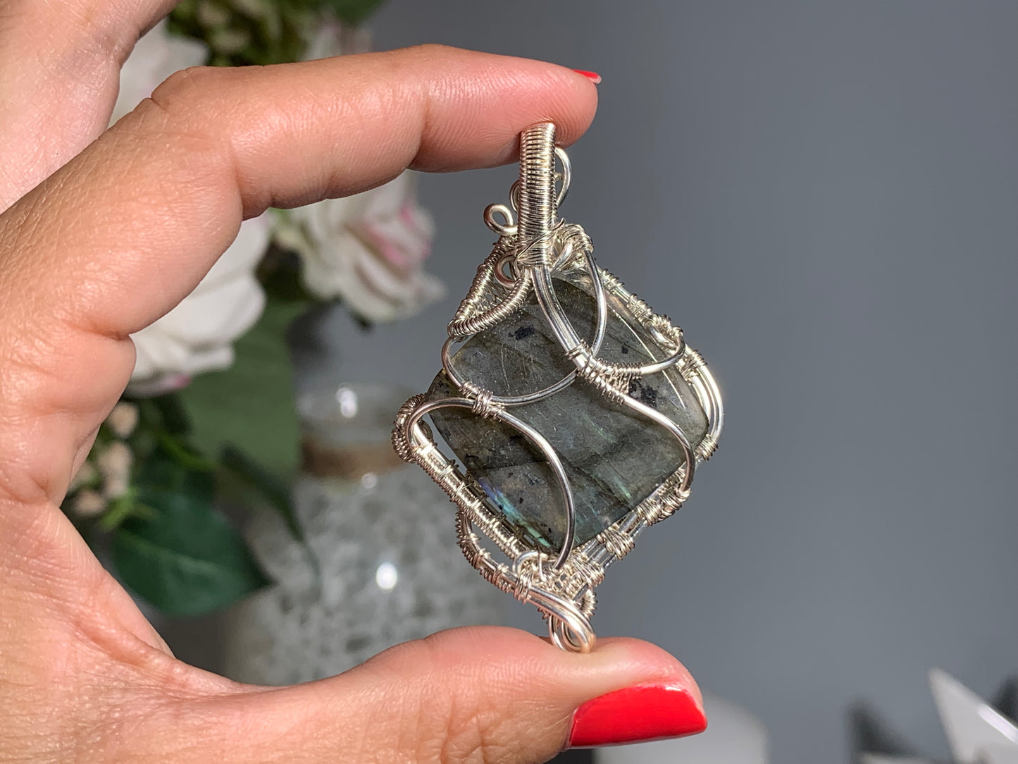 Wire Wrapped Labradorite Pendant (2.3" 58mm)