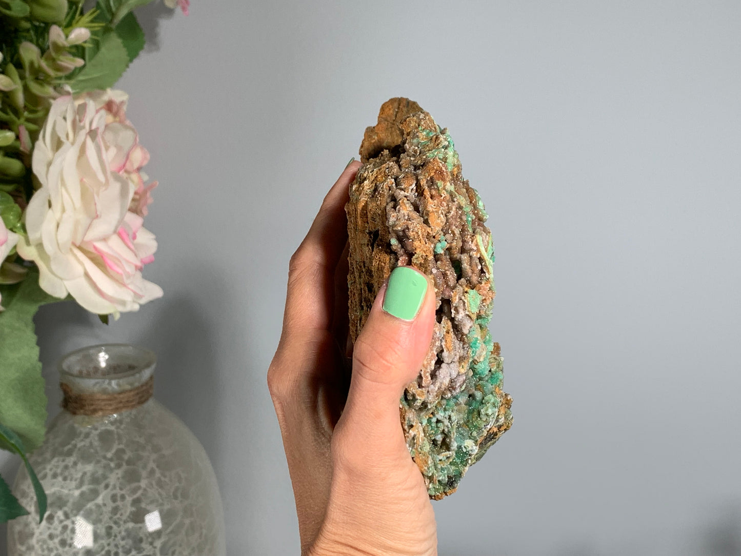 Druzy Chrysoprase (6.8", 174mm)