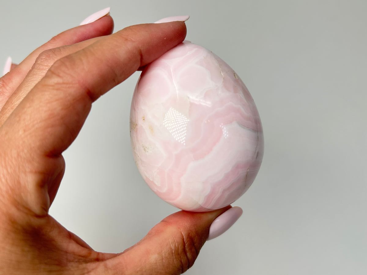 Mangano Calcite Egg (2.4", 61mm)