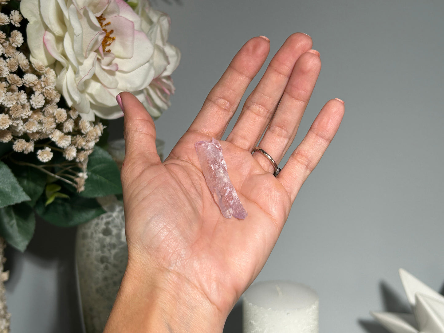 Natural Purple Kunzite Point (2", 52mm)