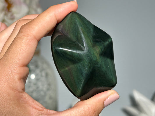 Rainbow Obsidian Star (2.7", 68mm)