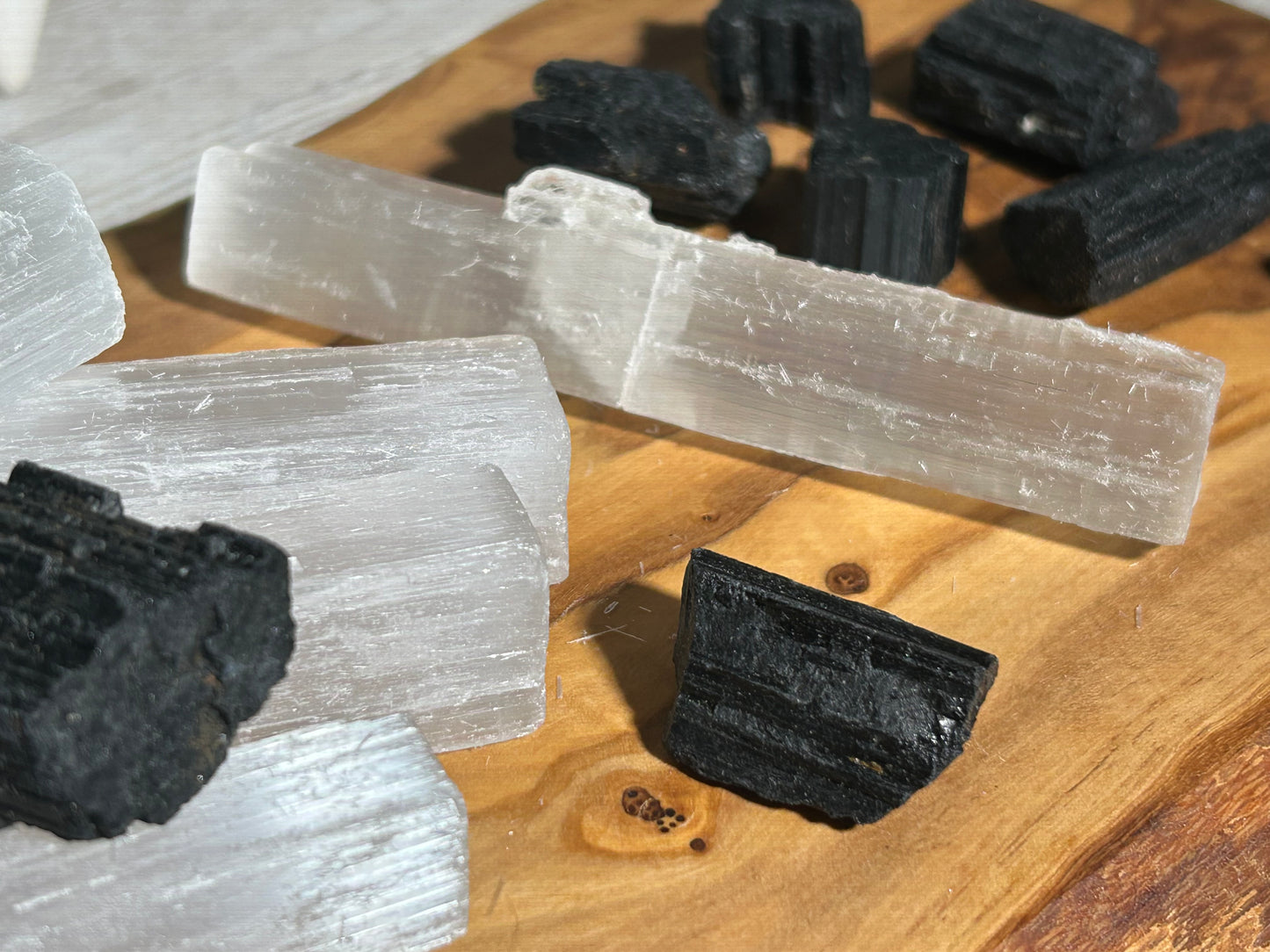Home Protection Kit (4pc 4" Selenite Stick & 1pc Black Tourmaline)