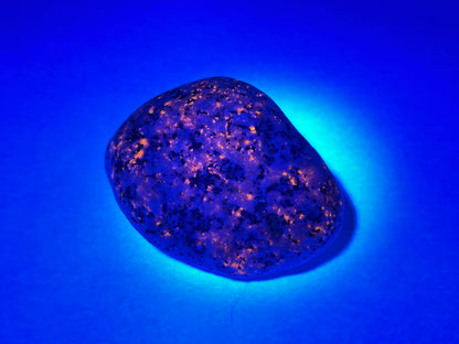 Yooperlite Pebble (1.7", 42mm)