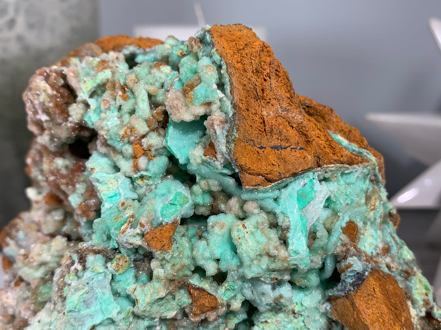 Druzy Chrysoprase (6.1", 155mm)