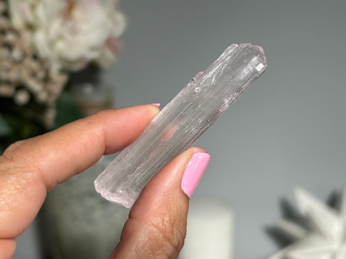 Natural Purple Kunzite Point (2.5", 65mm)