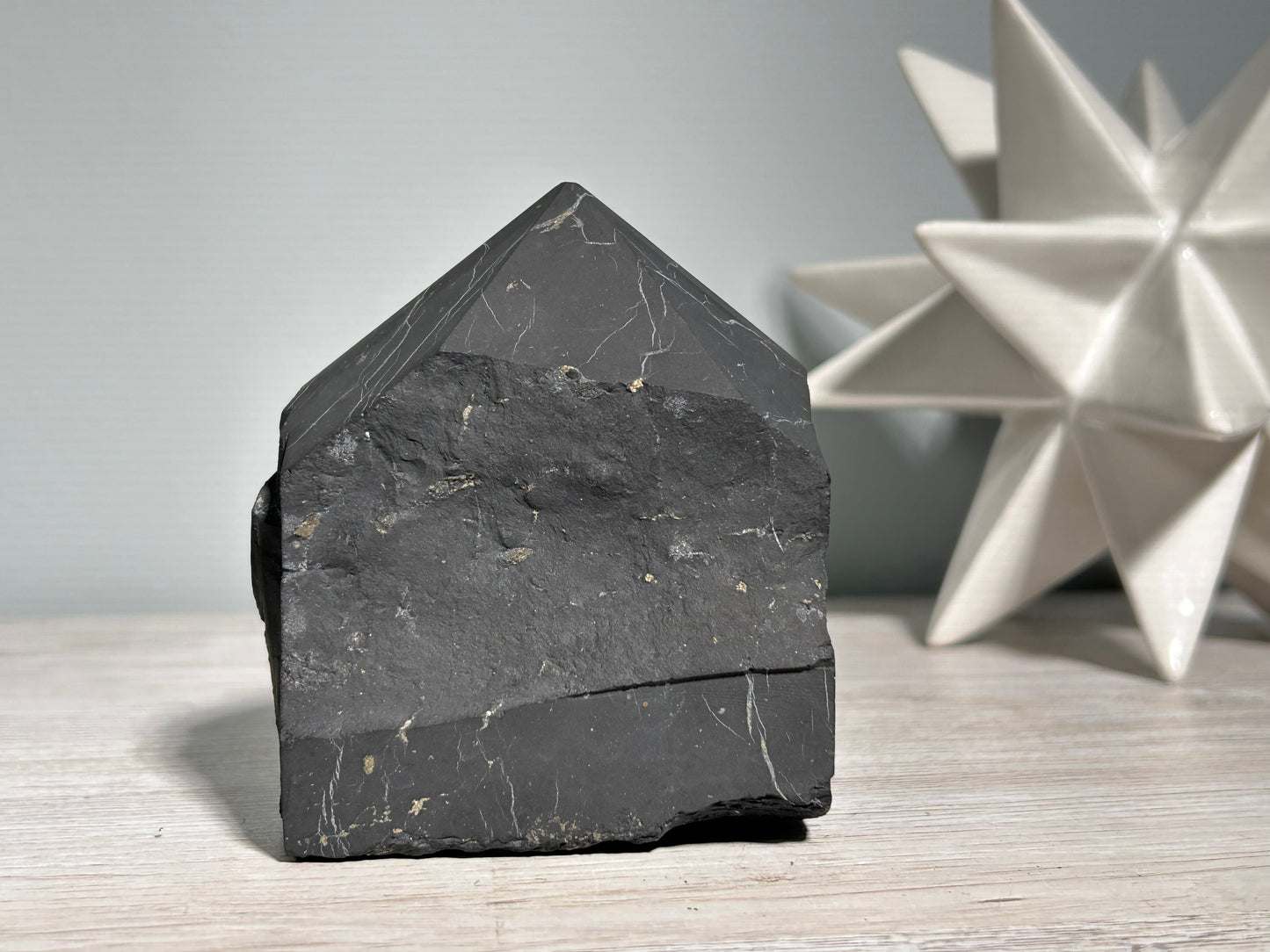 Shungite Half Raw Tower (3.9”, 100mm)