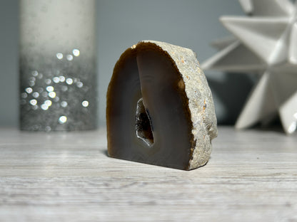 Agate Geode (2", 51mm)