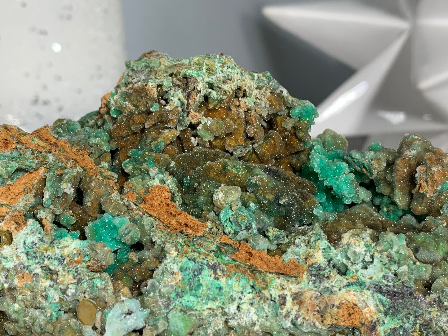 Druzy Chrysoprase (5.9", 150mm)