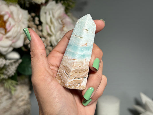 Caribbean Calcite Tower (3", 77mm)