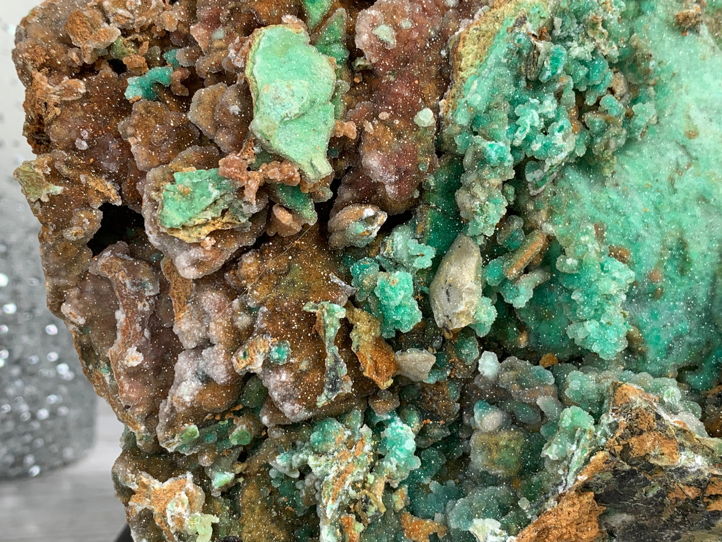 Druzy Chrysoprase (6.8", 174mm)