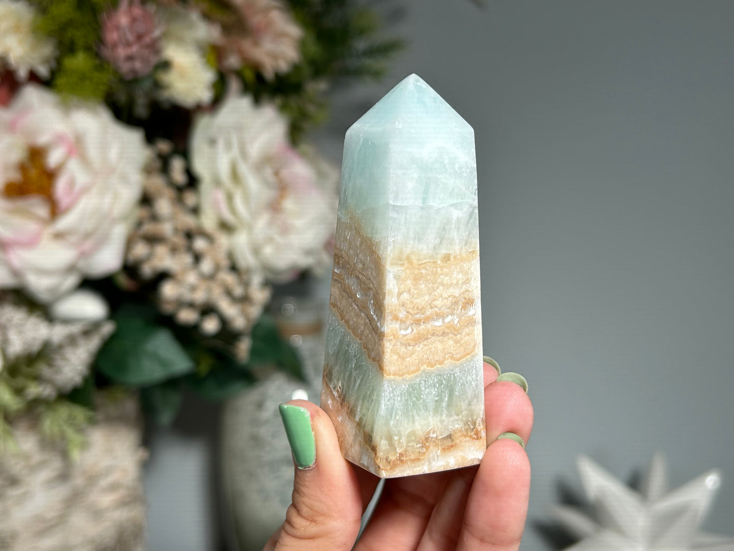 Caribbean Calcite Tower (3.4", 86mm)