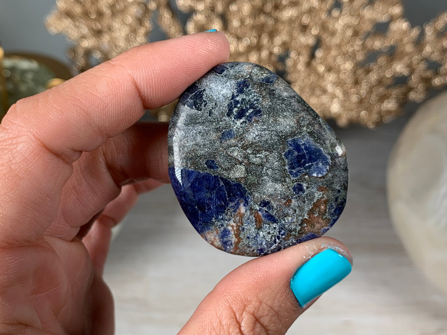 Flat Sodalite Palm Stone