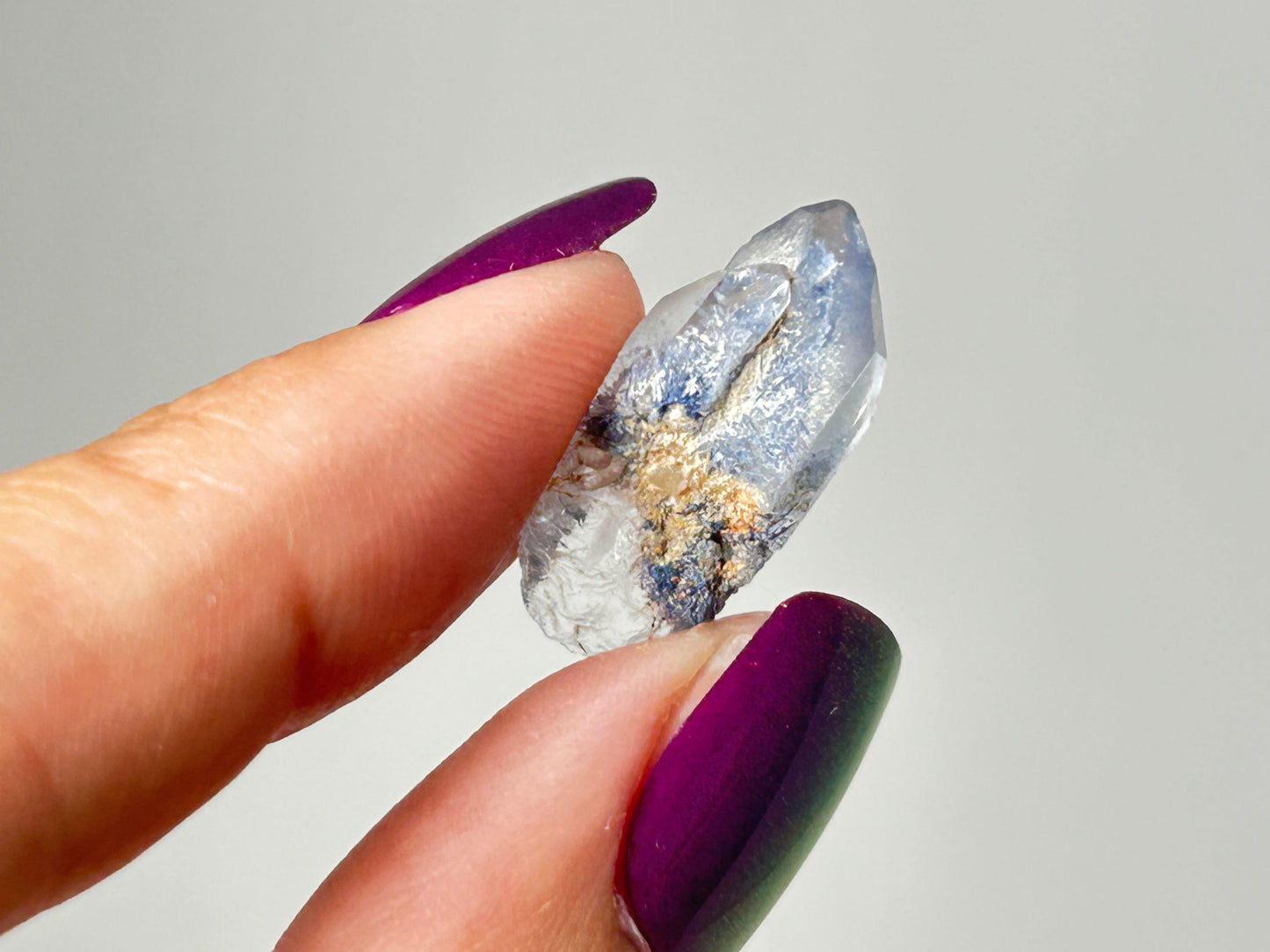 Dumortierite in Quartz (0.8", 20mm)