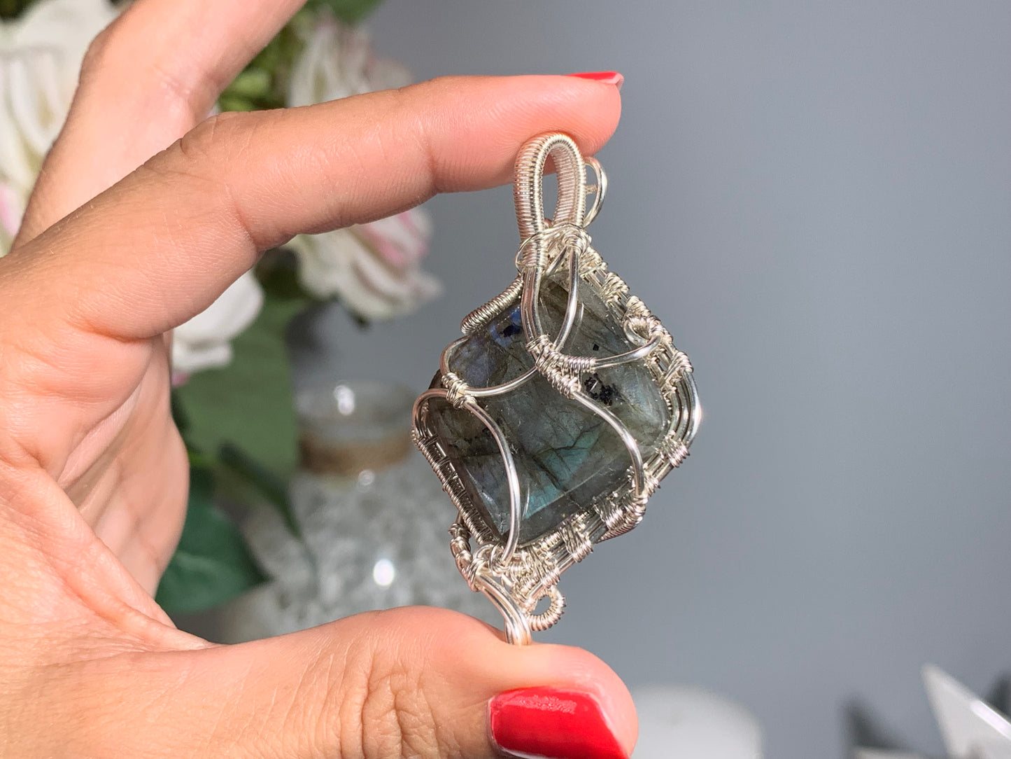 Wire Wrapped Labradorite Pendant (2.3" 58mm)