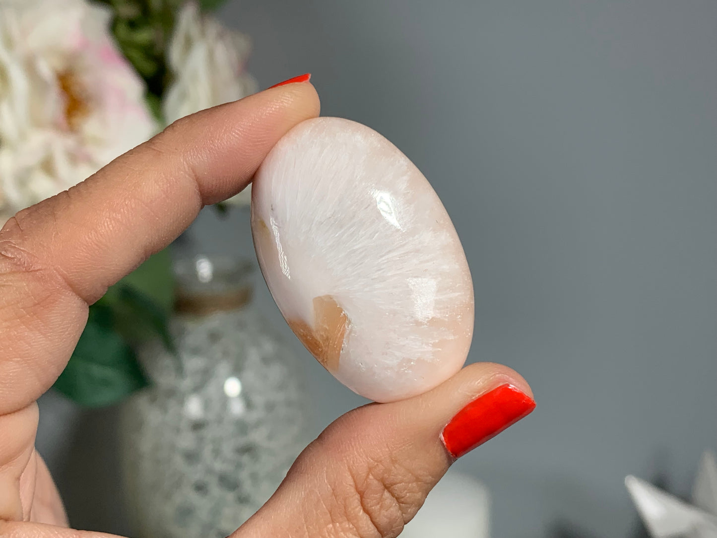 Mini Stilbite with Scolecite Palm Stone