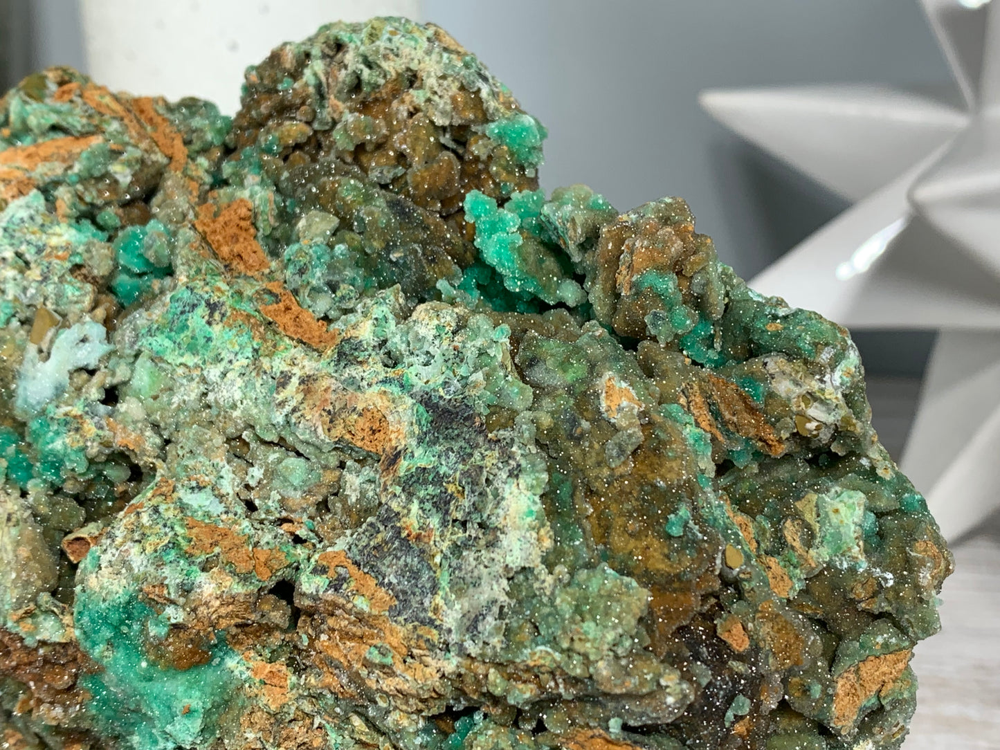 Druzy Chrysoprase (5.9", 150mm)