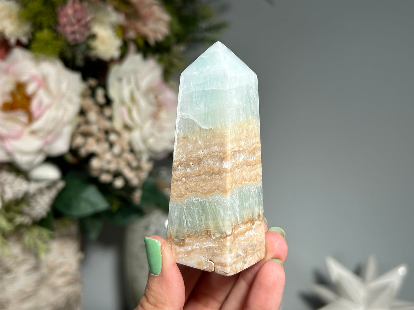 Caribbean Calcite Tower (3.4", 86mm)