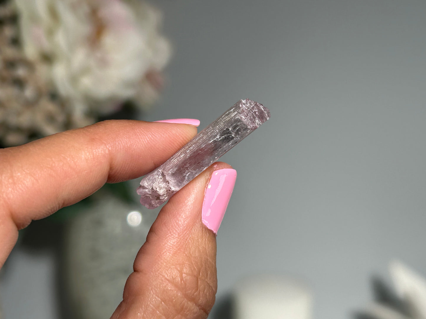 Natural Purple Kunzite Point (1.3", 34mm)