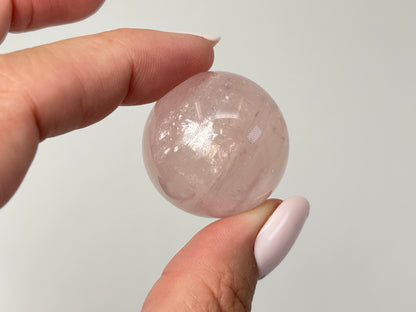 Star Rose Quartz Sphere (1.1", 28mm)