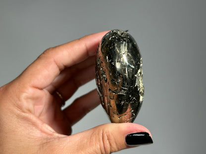 Pyrite Heart (2.9", 73mm)