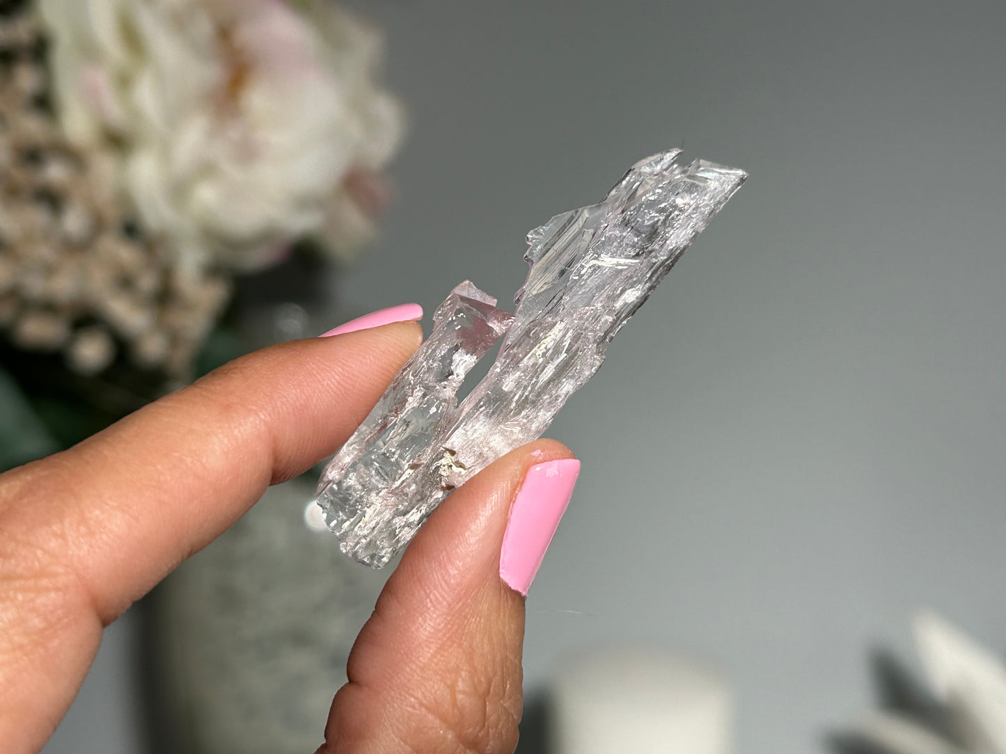 Natural Purple Kunzite Point (2.2", 55mm)