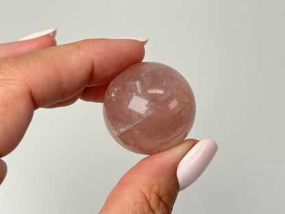 Star Rose Quartz Sphere (1.1", 29mm)