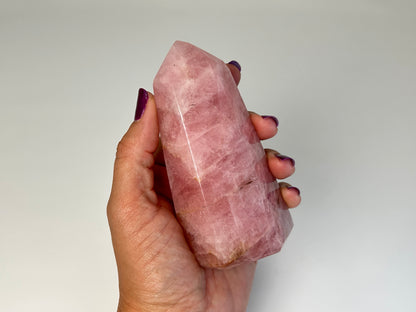 Rose Quartz Tower (4.1", 105mm)