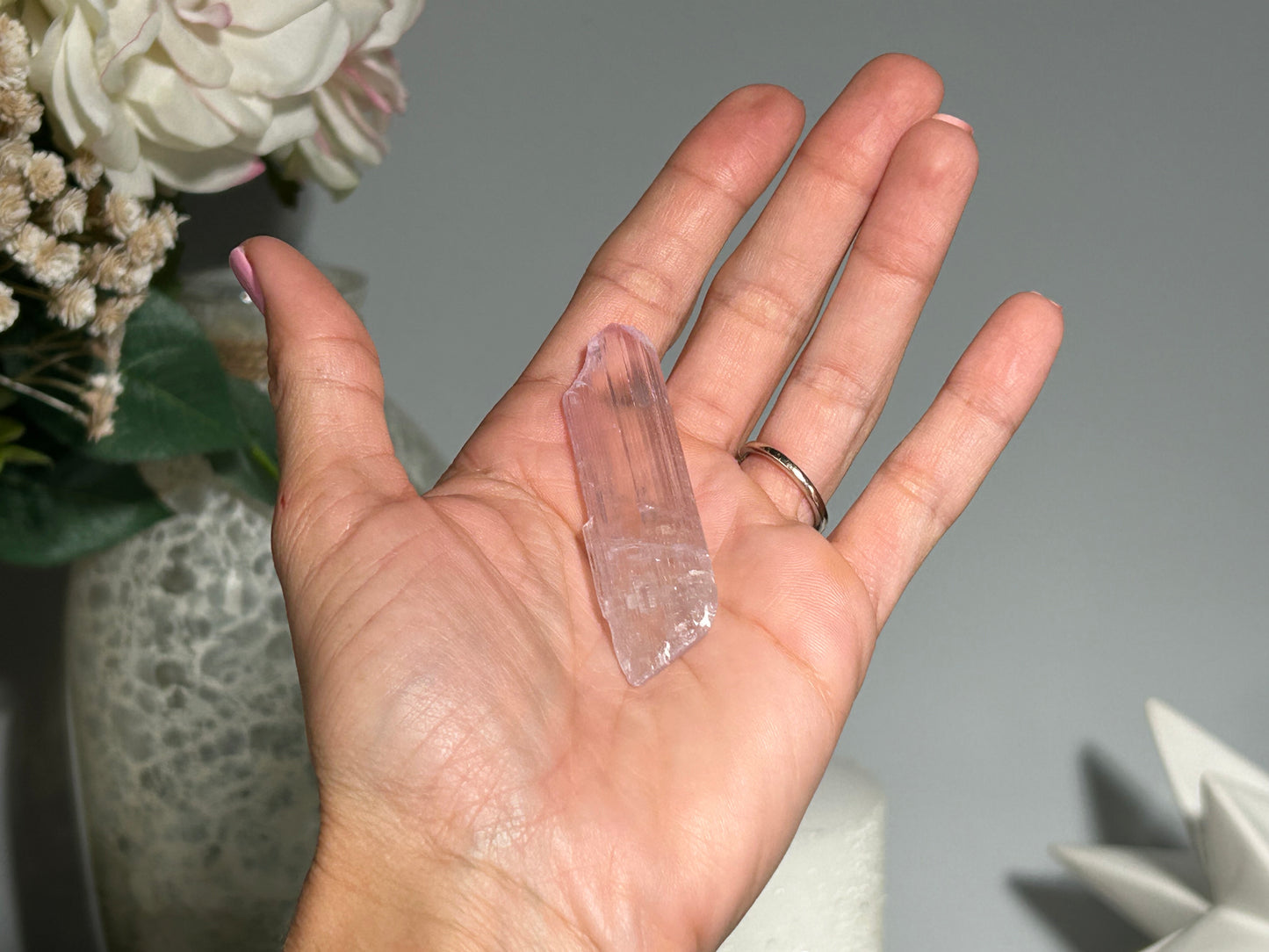 Natural Purple Kunzite Point (2.5", 64mm)