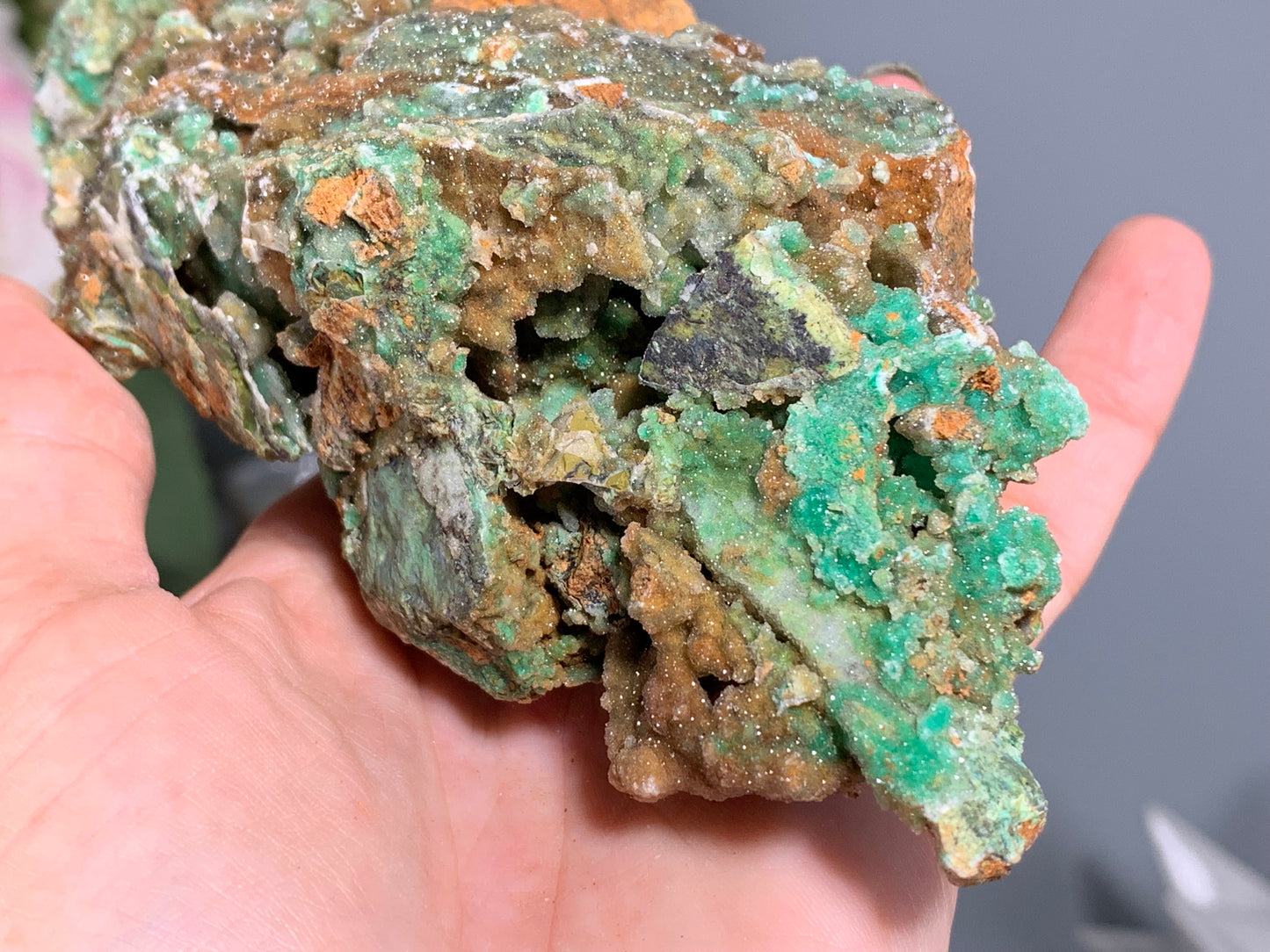 Druzy Chrysoprase (5.4", 136mm)