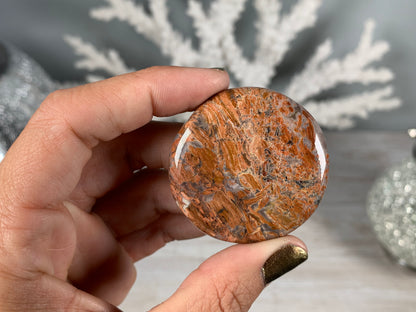 Flat Red Jasper Palm Stone