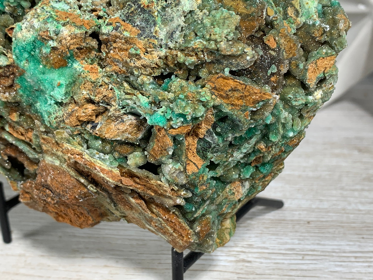 Druzy Chrysoprase (5.9", 150mm)