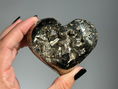Pyrite Heart (2.9", 73mm)
