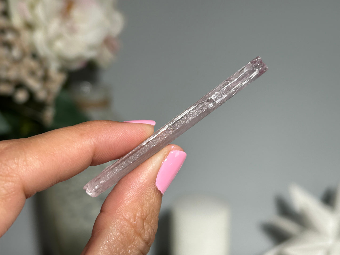 Natural Purple Kunzite Point (2.5", 65mm)