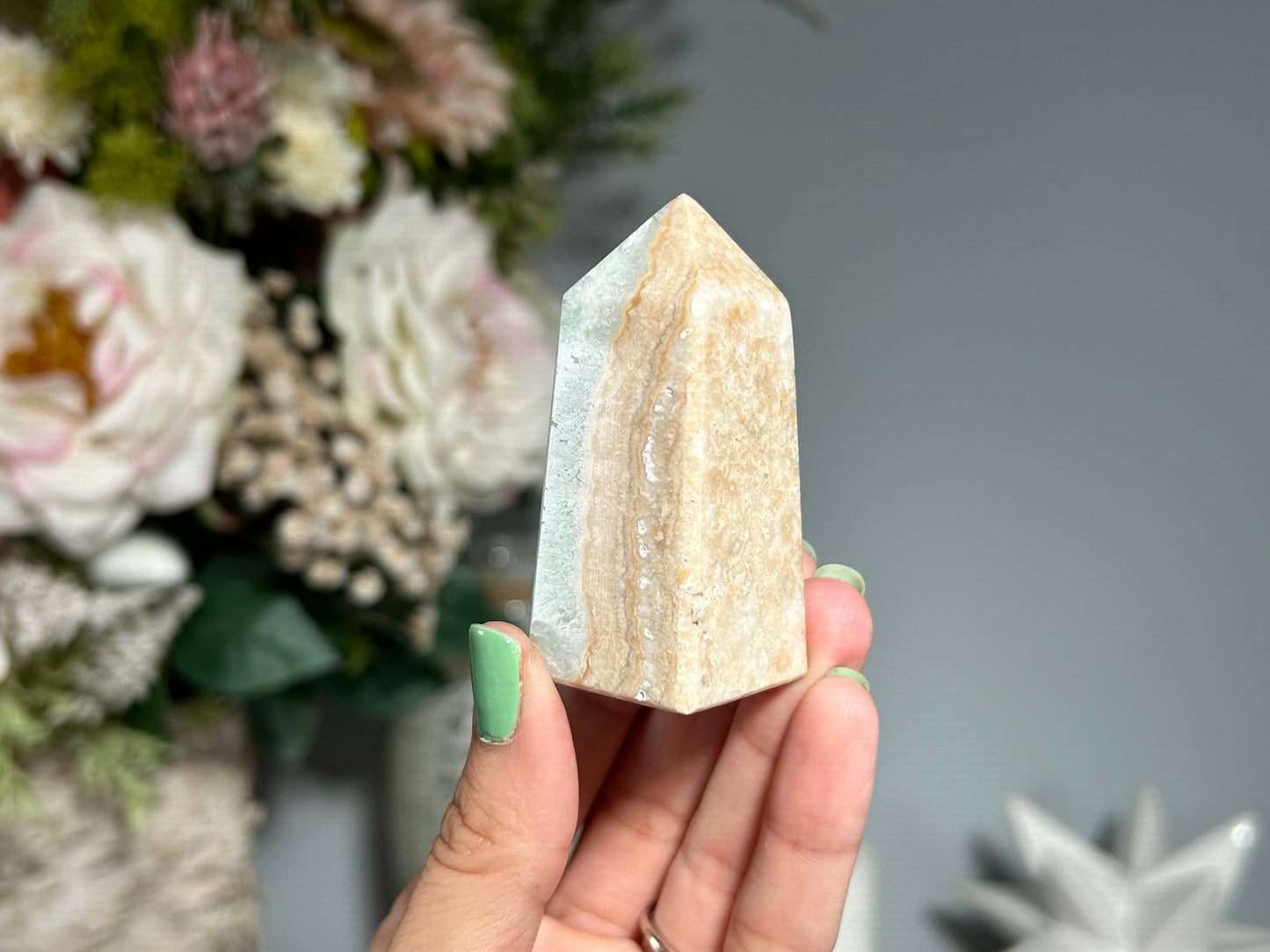 Caribbean Calcite Tower (2.5", 64mm)