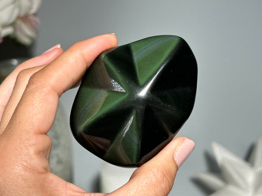 Rainbow Obsidian Star (2.7", 68mm)