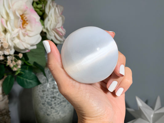 Selenite Sphere (2.25"55-60mm)