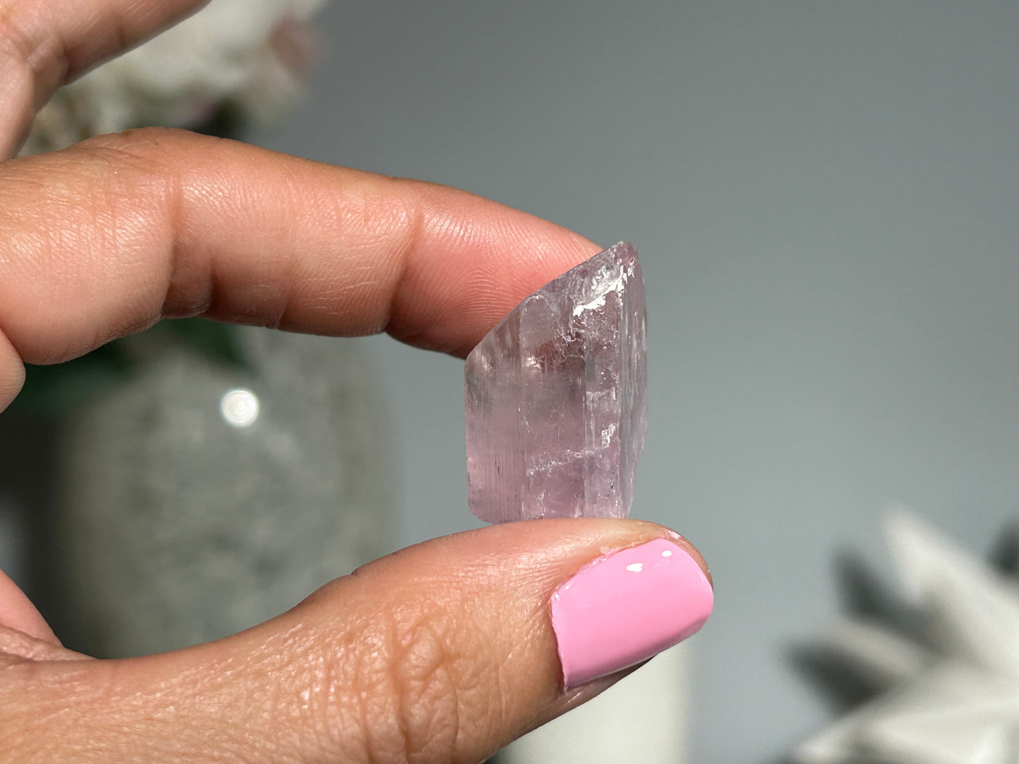 Natural Purple Kunzite Point (1", 25mm)